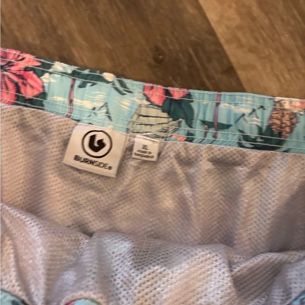 Men's Burnside Tropical Print Swim Trunks Sz XL